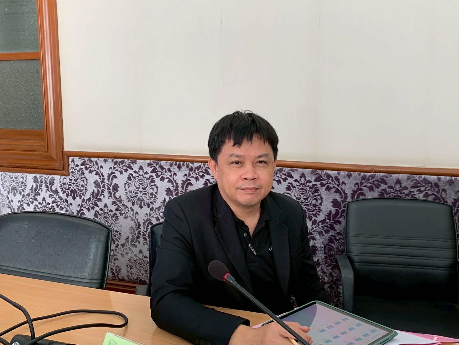 title - ส.ป.ก. ประชุมคณะกรรมการตัดสินการประกวดบทความวิชาการและเรียงความ เนื่องในโอกาสวันคล้ายวันสถาปนา ส.ป.ก. ครบรอบ 51 ปี 